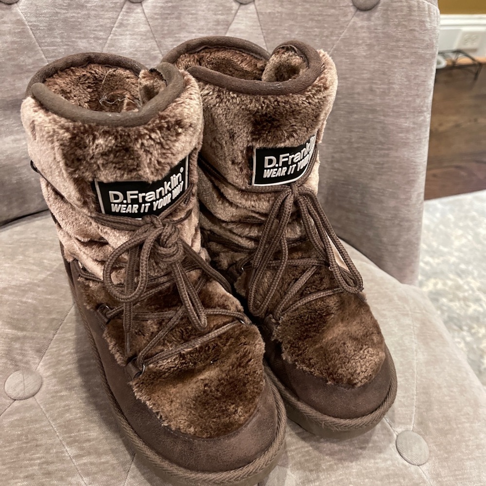 NORDIC  WINTER BOOTS D. Franklin Faux Fur Lined Brown Women’s Sz EU 36 / US 5